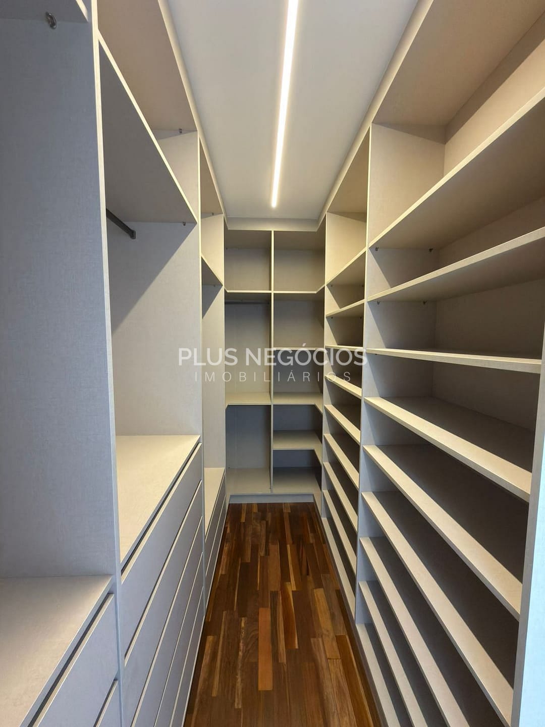 Casa, 4 quartos, 326 m² - Foto 52