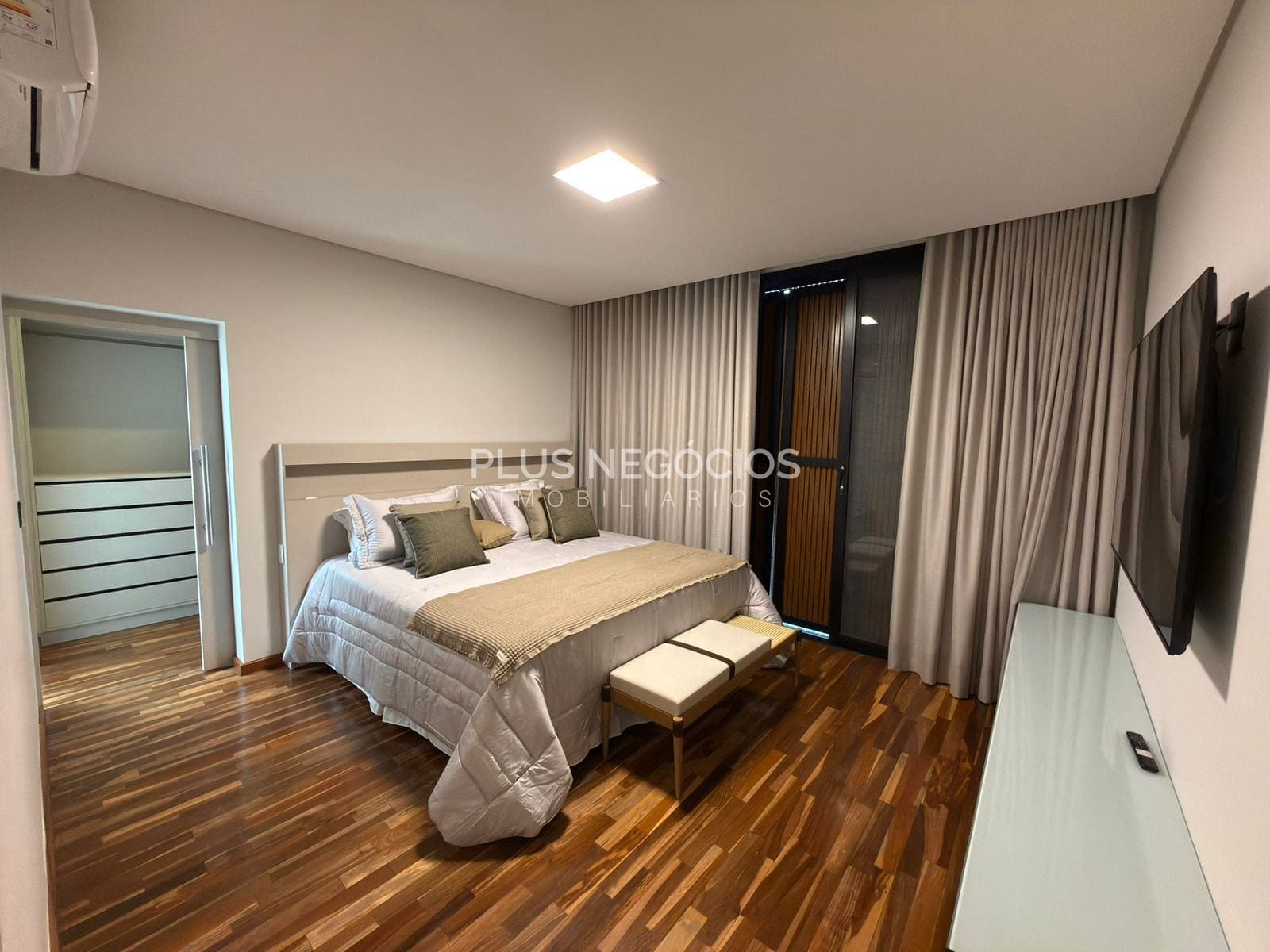 Casa, 4 quartos, 326 m² - Foto 56