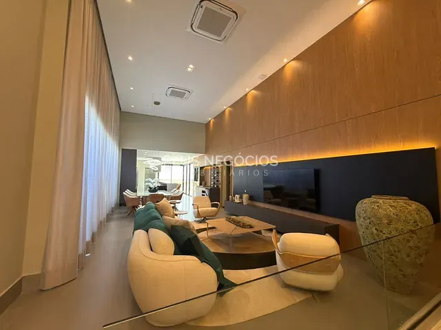 Casa com 405m² 4 quartos e 5 banheiros, à venda, no bairro Alphaville Nova Esplanada em Votorantim