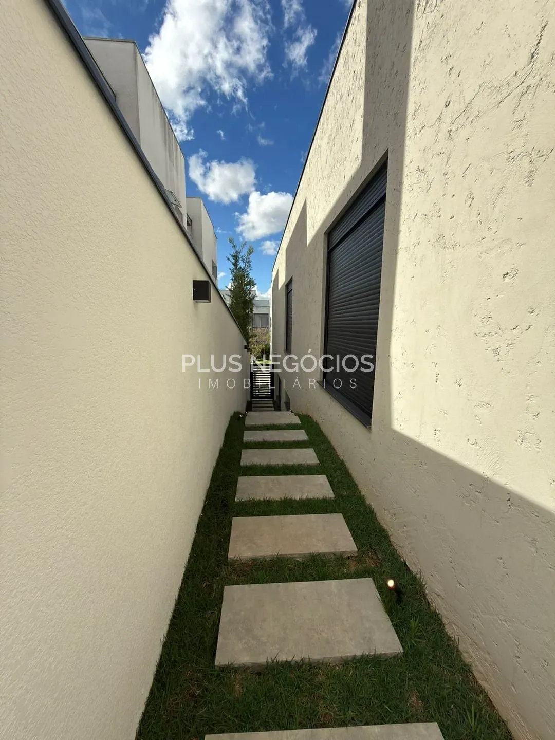 Casa, 4 quartos, 326 m² - Foto 23