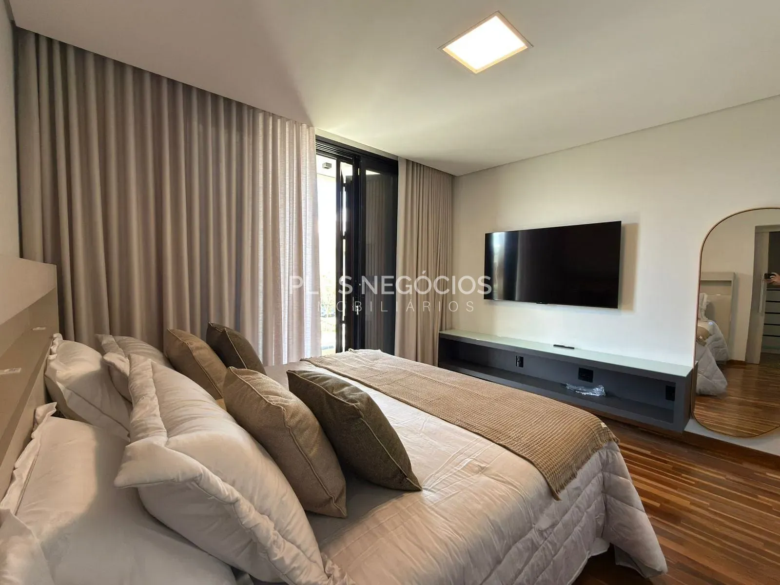 Casa, 4 quartos, 326 m² - Foto 47