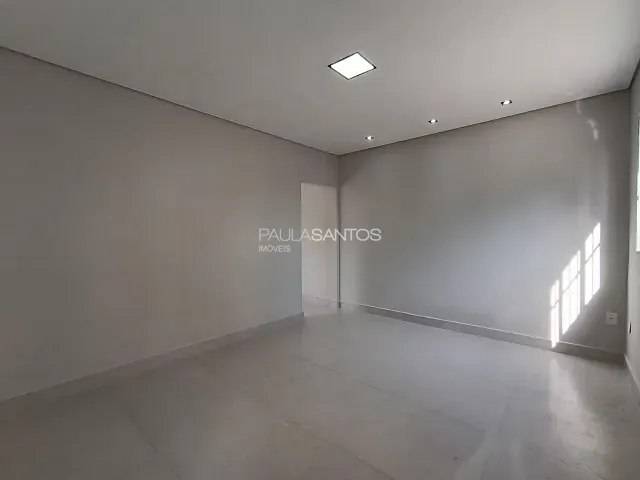 Casa com 180m² 2 quartos e 1 banheiro, à venda, no bairro Vila Lucy em Sorocaba