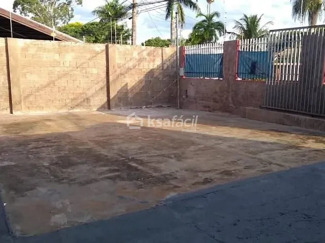 Casa 2 quartos e 1 banheiro, à venda ou para alugar, no bairro Vila Nasser em Campo Grande