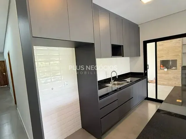 Casa com 235m² 3 quartos e 5 banheiros, à venda, no bairro Jardim Novo Horizonte em Sorocaba