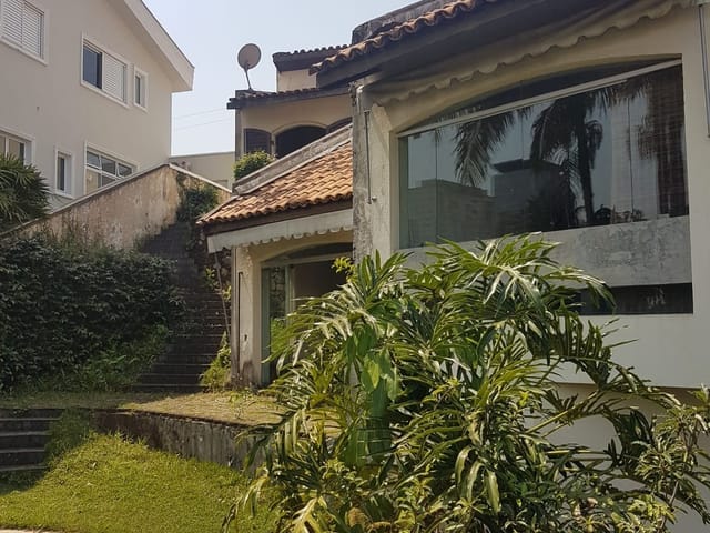 Casa com 560m² 3 quartos e 4 banheiros, à venda, no bairro Alphaville Residencial Um em Barueri
