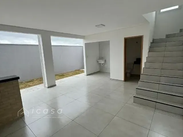 Casa com 254m² 3 quartos e 2 banheiros, à venda, no bairro Reserva do Vale em Caçapava