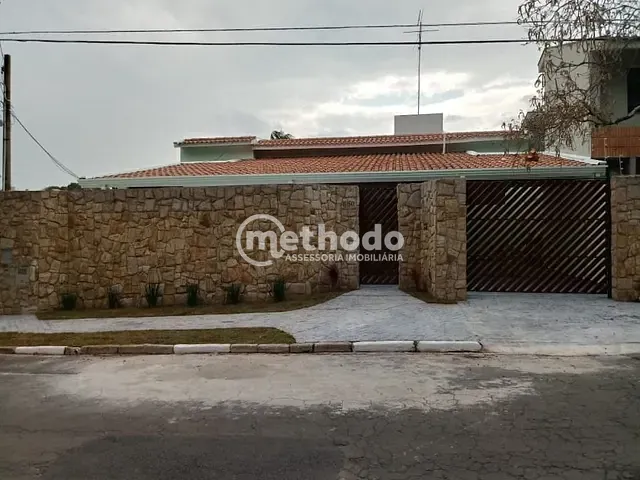 Casa com 300m² 4 quartos e 4 banheiros, à venda, no bairro Jardim das Paineiras em Campinas