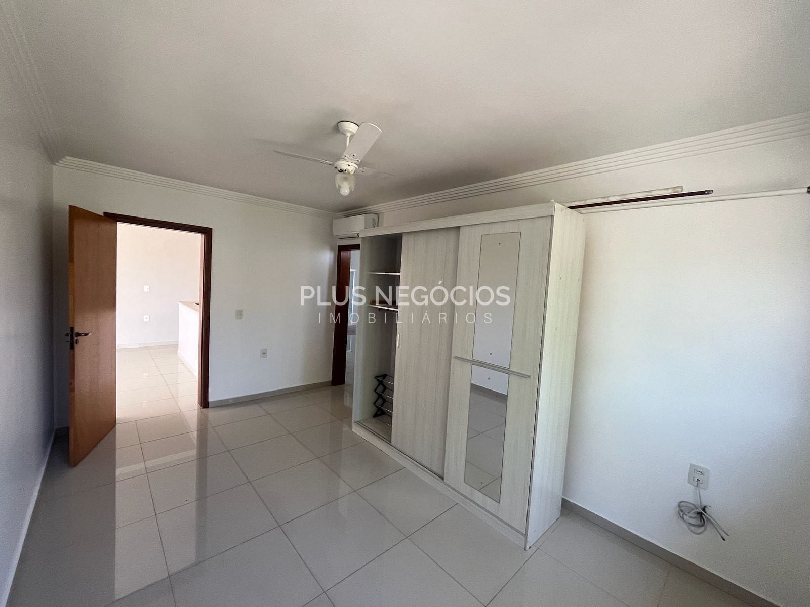 Casa, 4 quartos, 300 m² - Foto 6