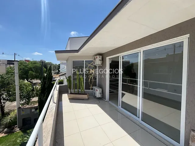 Casa com 350m² 4 quartos e 6 banheiros, à venda, no bairro Iporanga em Sorocaba