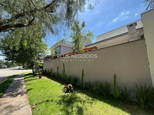 Casa com 350m² 4 quartos e 6 banheiros, à venda, no bairro Iporanga em Sorocaba