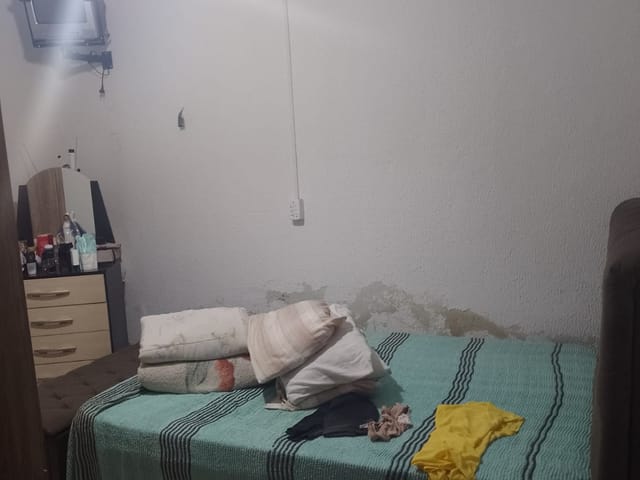 Casa à venda, no bairro Centro em Potim