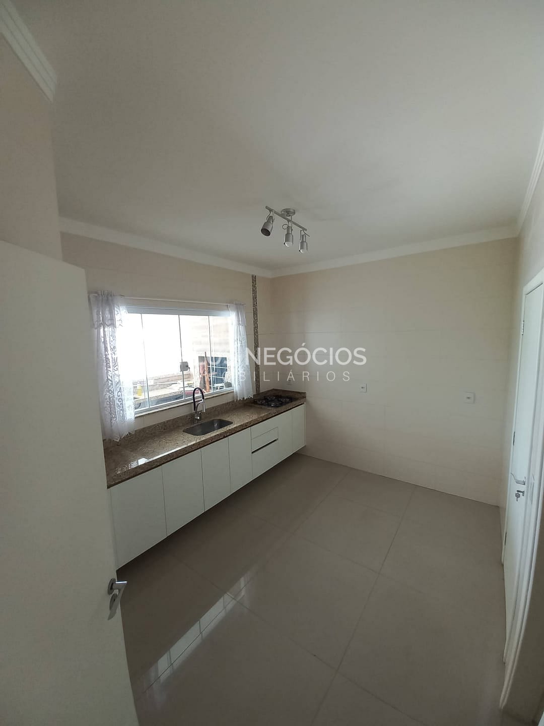 Casa, 3 quartos, 244 m² - Foto 7