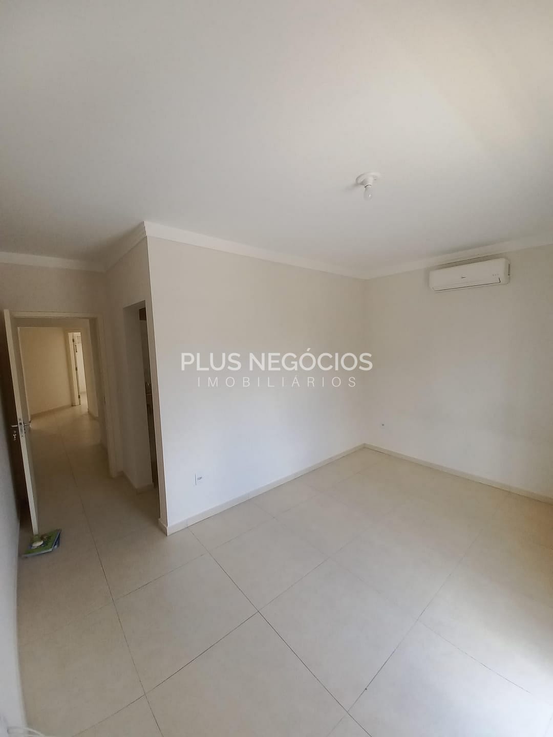 Casa, 3 quartos, 244 m² - Foto 9
