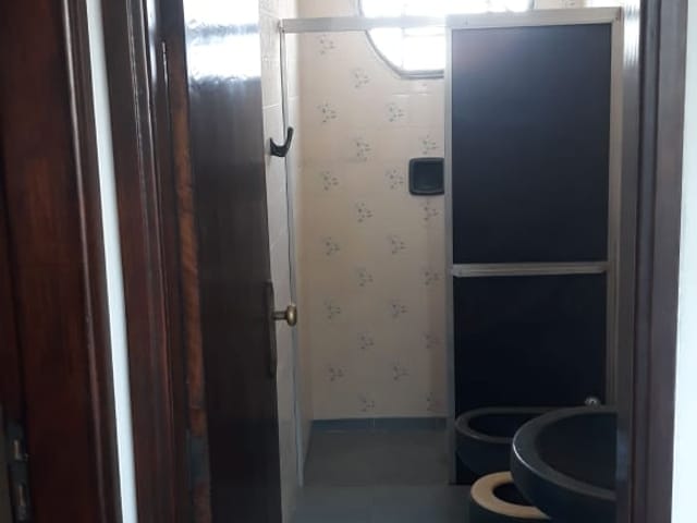 Casa com 305m² 4 quartos e 3 banheiros, à venda, no bairro Vila Resende em Caçapava