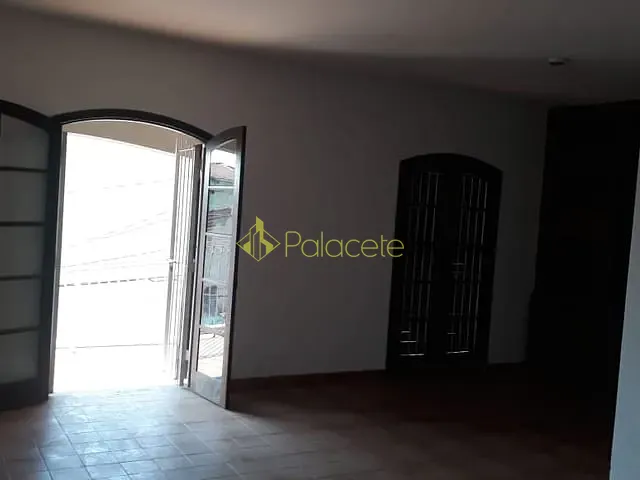 Casa com 305m² 4 quartos e 3 banheiros, à venda, no bairro Vila Resende em Caçapava