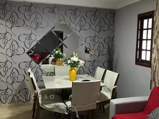 Casa com 120m² 2 quartos e 1 banheiro, à venda, no bairro Parque Califórnia em Jacareí