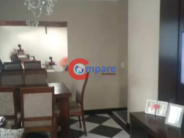 Casa 3 quartos e 1 banheiro, à venda, no bairro Jardim Adriana em Guarulhos