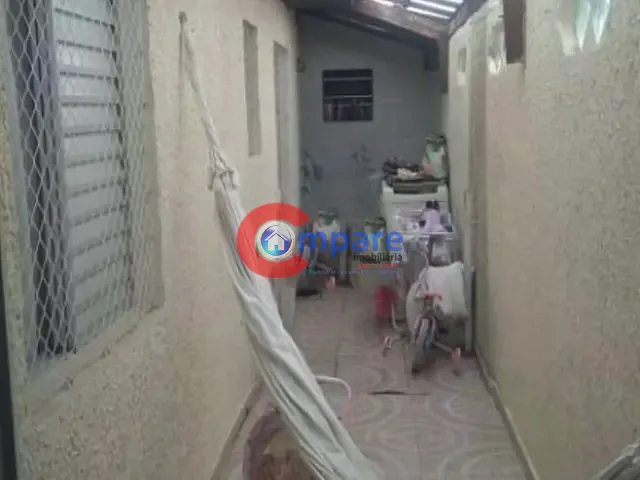 Casa 3 quartos e 1 banheiro, à venda, no bairro Jardim Adriana em Guarulhos