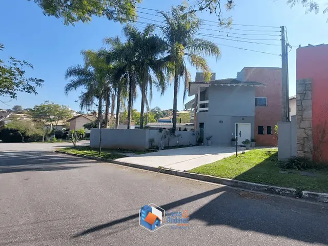 Casa com 597m² 4 quartos e 5 banheiros, à venda, no bairro São Paulo II em Cotia