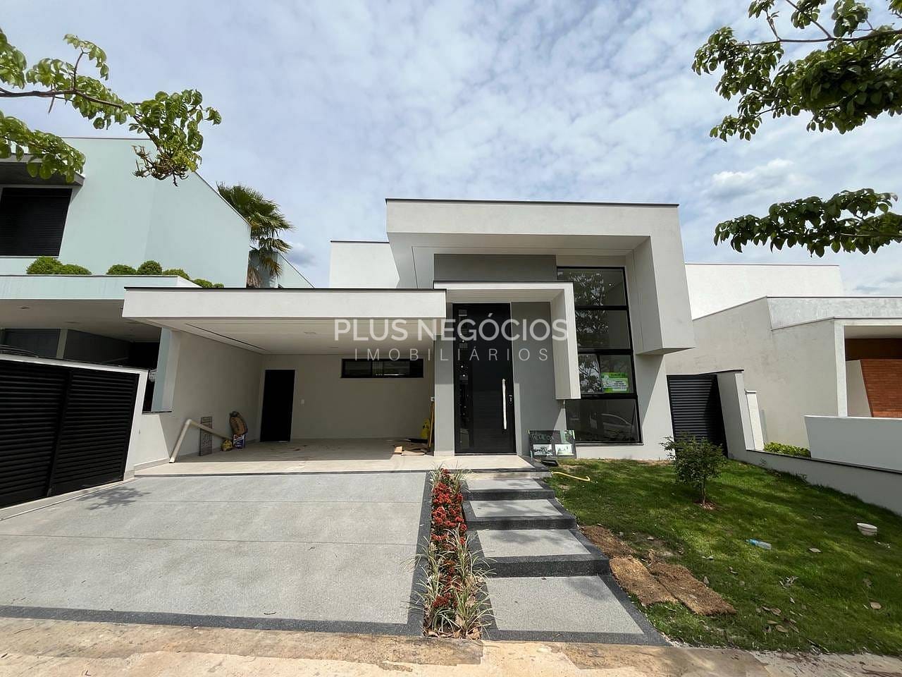 Casa, 3 quartos, 192 m² - Foto 1