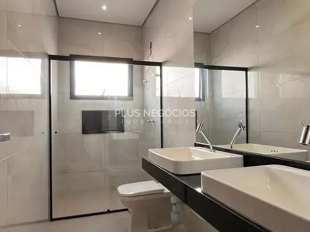 Casa com 300m² 3 quartos e 5 banheiros, à venda, no bairro Além Ponte em Sorocaba