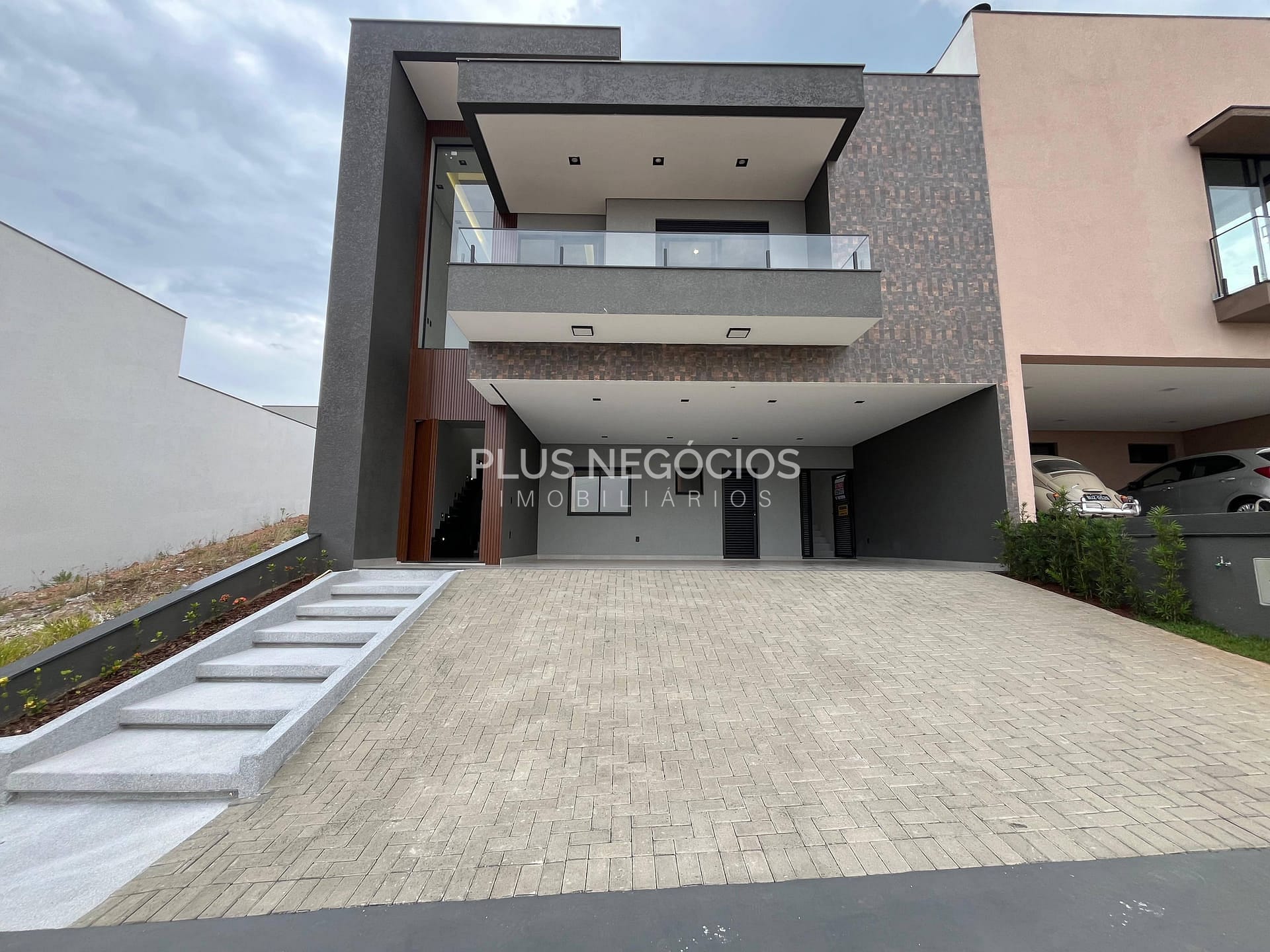 Casa, 4 quartos, 260 m² - Foto 1