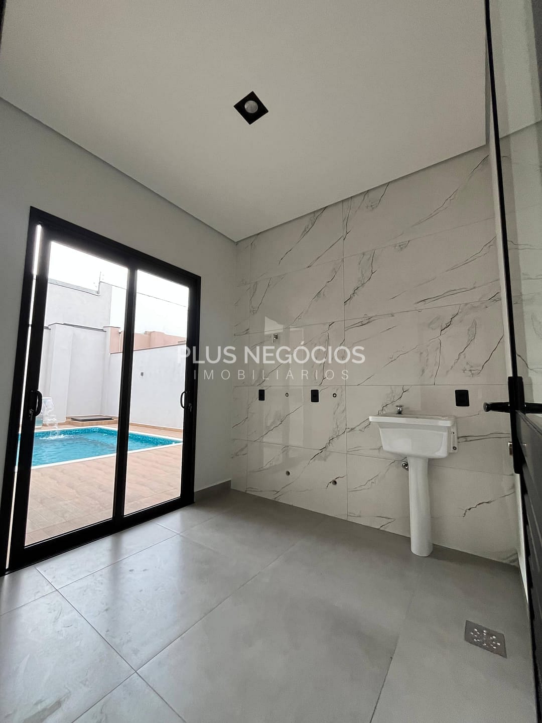 Casa, 4 quartos, 260 m² - Foto 25