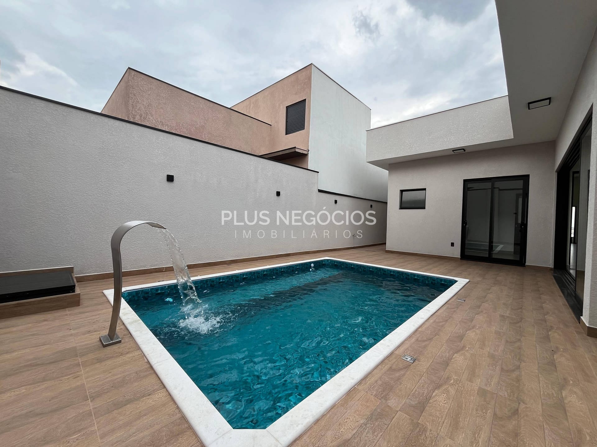 Casa, 4 quartos, 260 m² - Foto 29