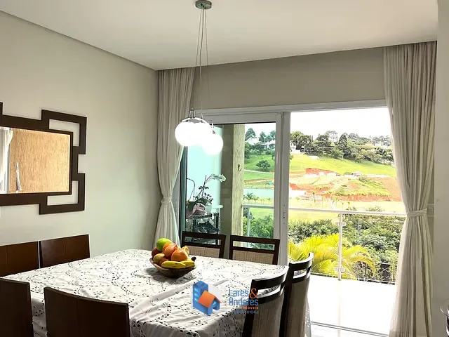 Casa com 414m² 5 quartos e 6 banheiros, à venda, no bairro Parque Nova Jandira em Jandira