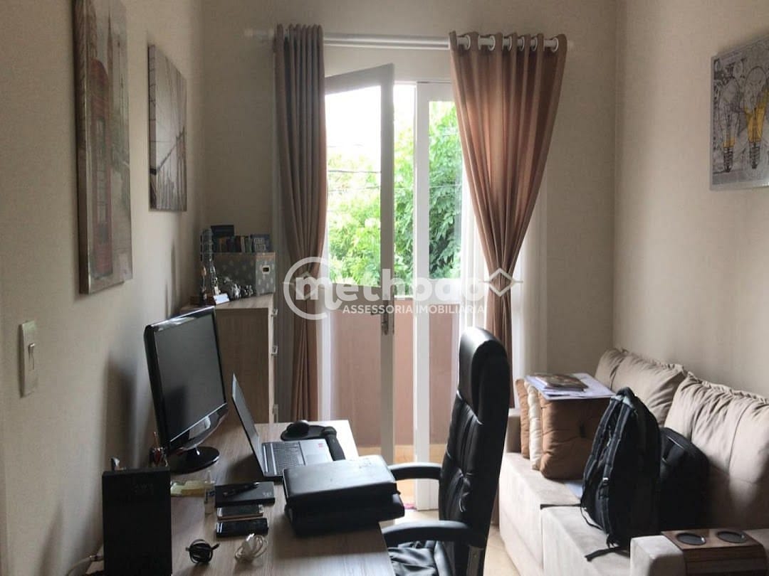 Casa, 3 quartos, 330 m² - Foto 3