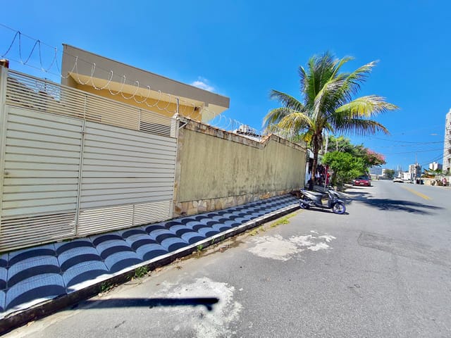 Casa 1 quarto e 2 banheiros, à venda, no bairro Vila São José em Taubaté