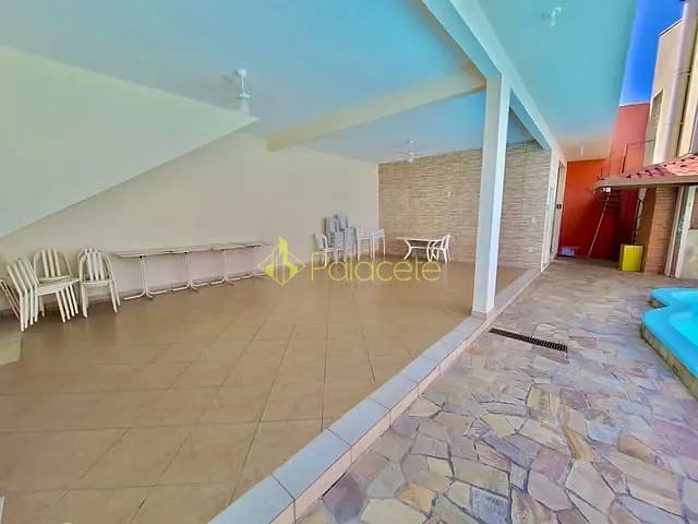Casa 1 quarto e 2 banheiros, à venda, no bairro Vila São José em Taubaté
