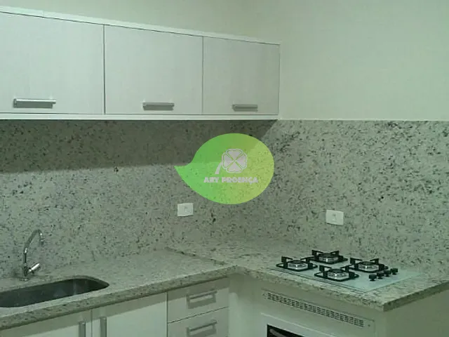Casa com 250m² 3 quartos e 1 banheiro, à venda, no bairro Centro em Araçoiaba da Serra