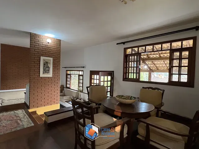 Casa com 420m² 3 quartos e 3 banheiros, à venda, no bairro San Diego Park em Cotia