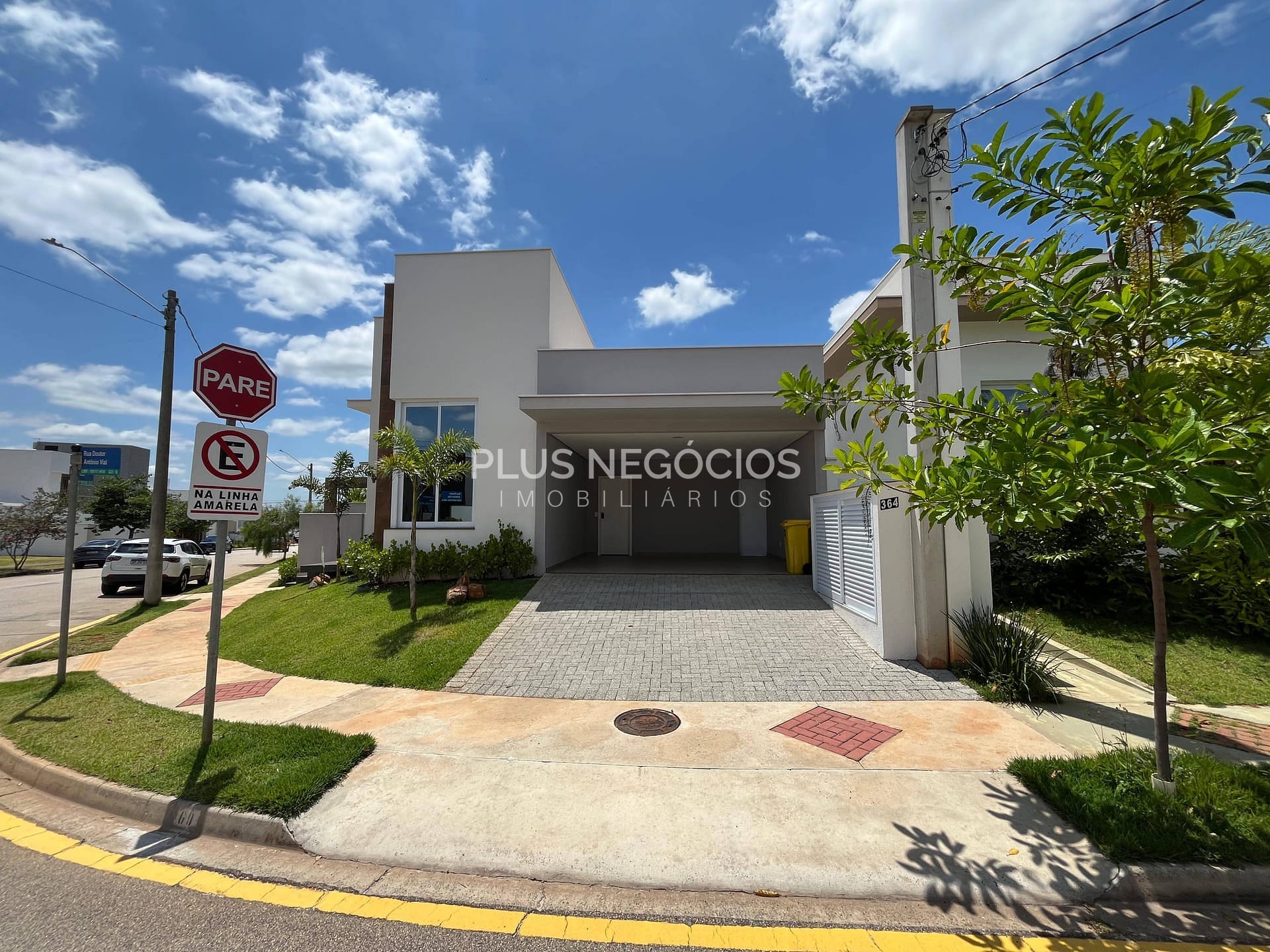 Casa, 4 quartos, 229 m² - Foto 2