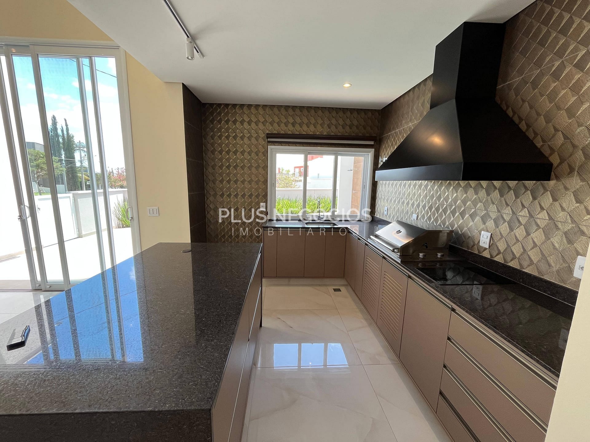 Casa, 4 quartos, 229 m² - Foto 35