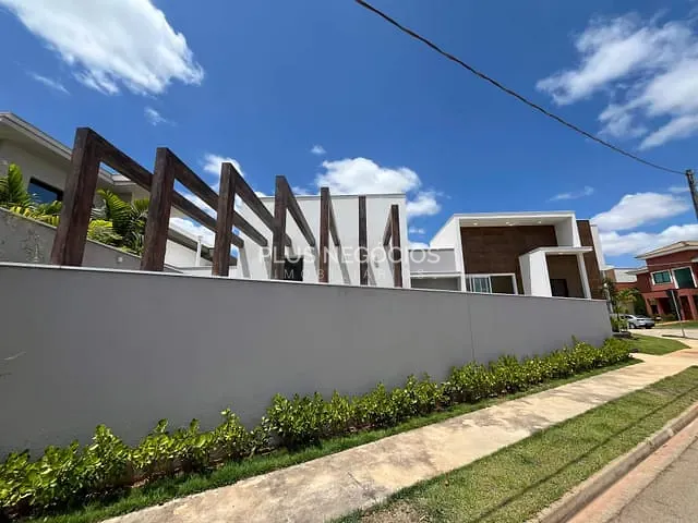Casa com 391m² 4 quartos e 6 banheiros, à venda, no bairro Além Ponte em Sorocaba