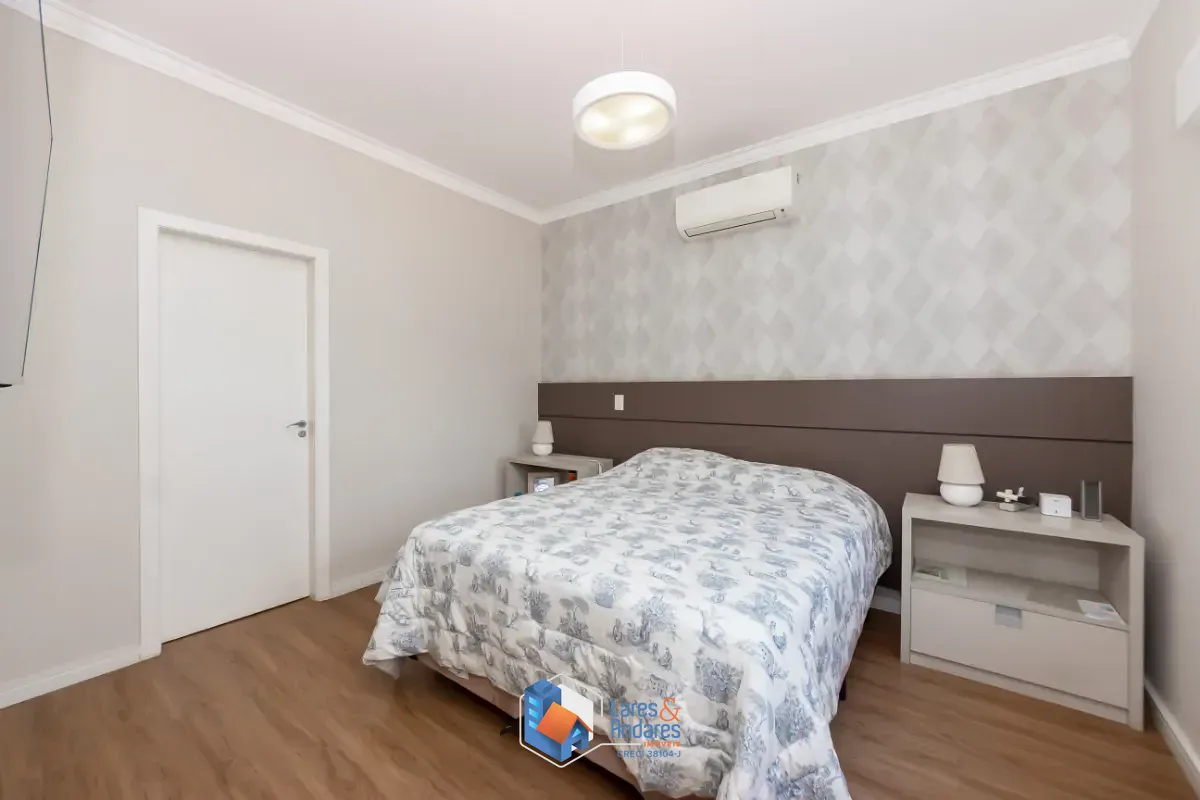Casa, 3 quartos, 219 m² - Foto 37