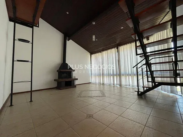 Casa com 360m² 4 quartos e 5 banheiros, à venda ou para alugar, no bairro Jardim Pagliato em Sorocaba