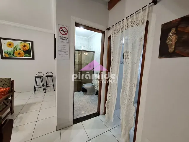 Casa com 300m² 3 quartos e 3 banheiros, à venda, no bairro Jardim Primavera em Caraguatatuba
