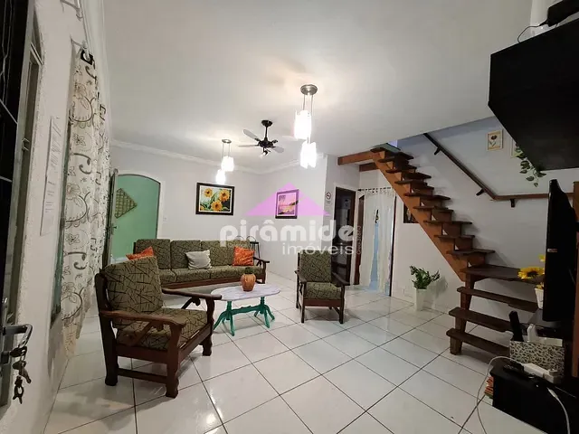 Casa com 300m² 3 quartos e 3 banheiros, à venda, no bairro Jardim Primavera em Caraguatatuba