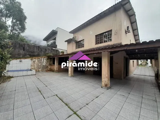 Casa com 360m², à venda, no bairro Park Imperial em Caraguatatuba