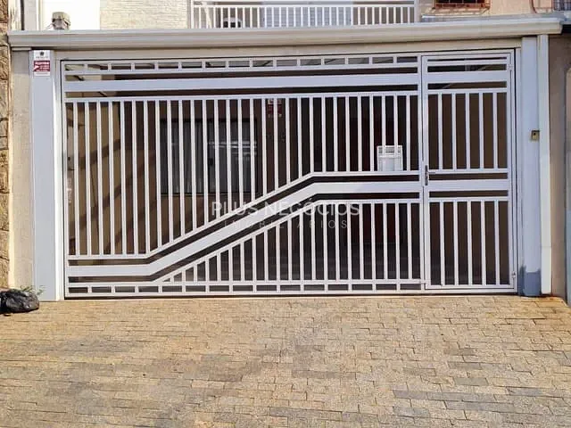 Casa com 200m² 3 quartos e 3 banheiros, à venda, no bairro Jardim Leocádia em Sorocaba