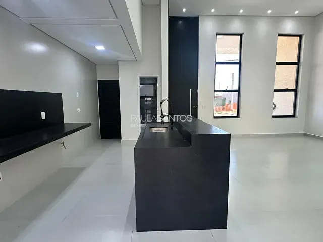 Casa com 200m² 3 quartos e 3 banheiros, à venda, no bairro Wanel Ville em Sorocaba