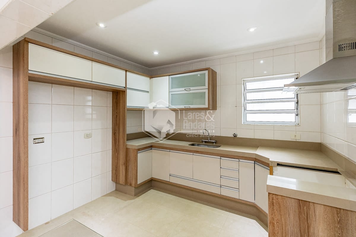 Casa, 3 quartos, 219 m² - Foto 9