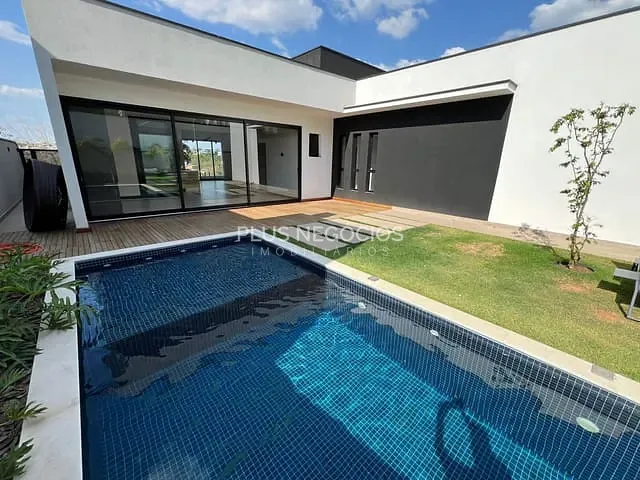 Casa com 473m² 3 quartos e 5 banheiros, para alugar, no bairro Alphaville Nova Esplanada em Votorantim