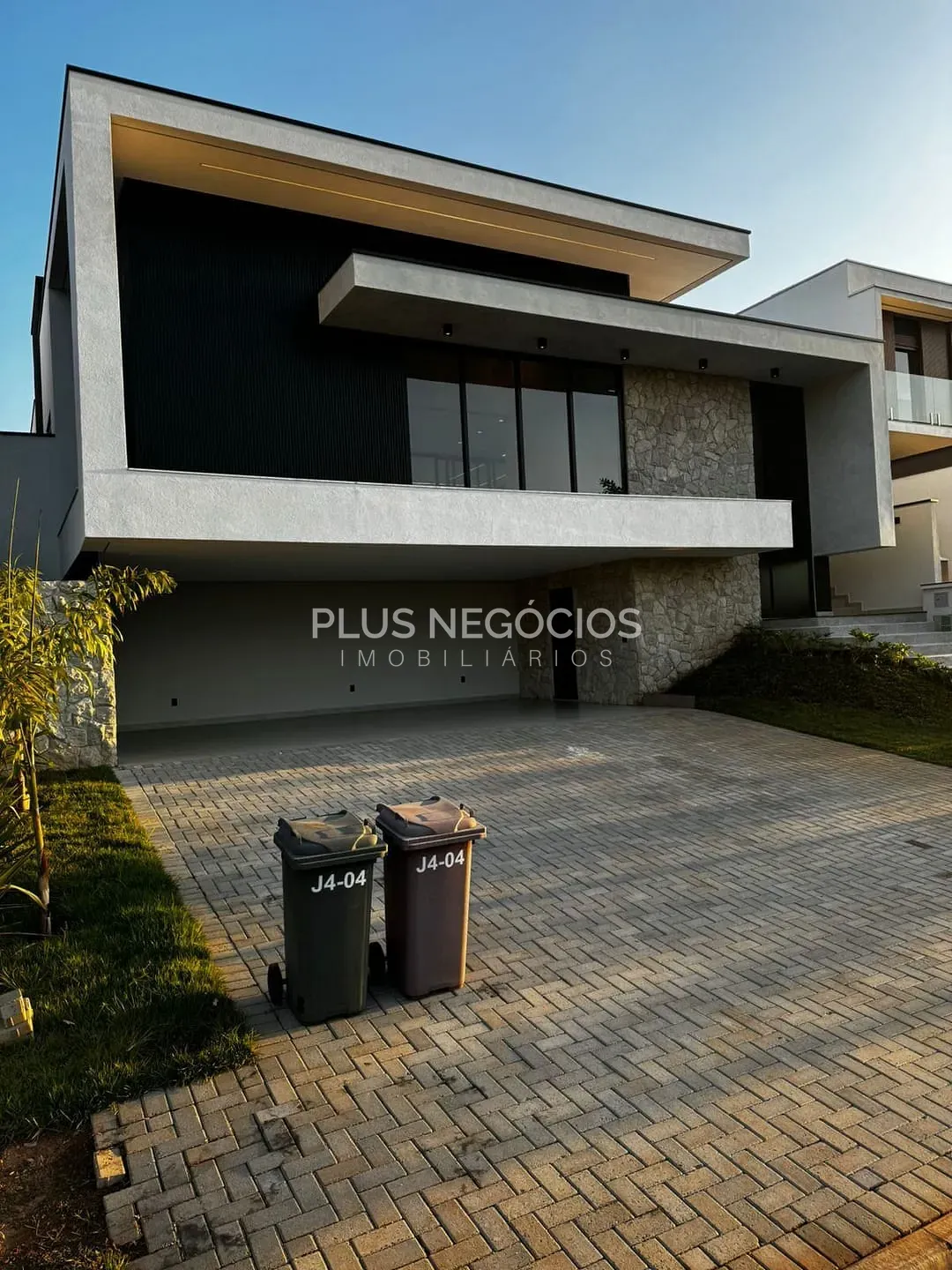 Casa, 3 quartos, 250 m² - Foto 1