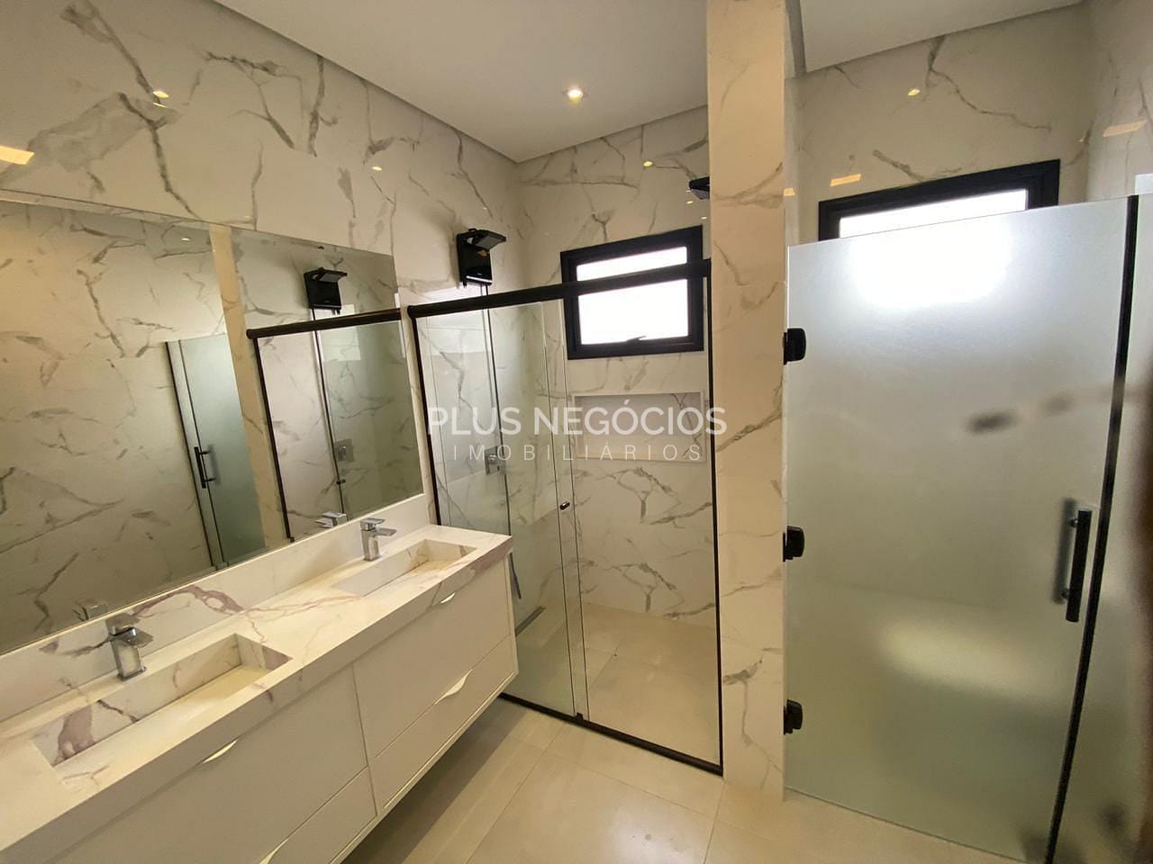 Casa, 4 quartos, 250 m² - Foto 4