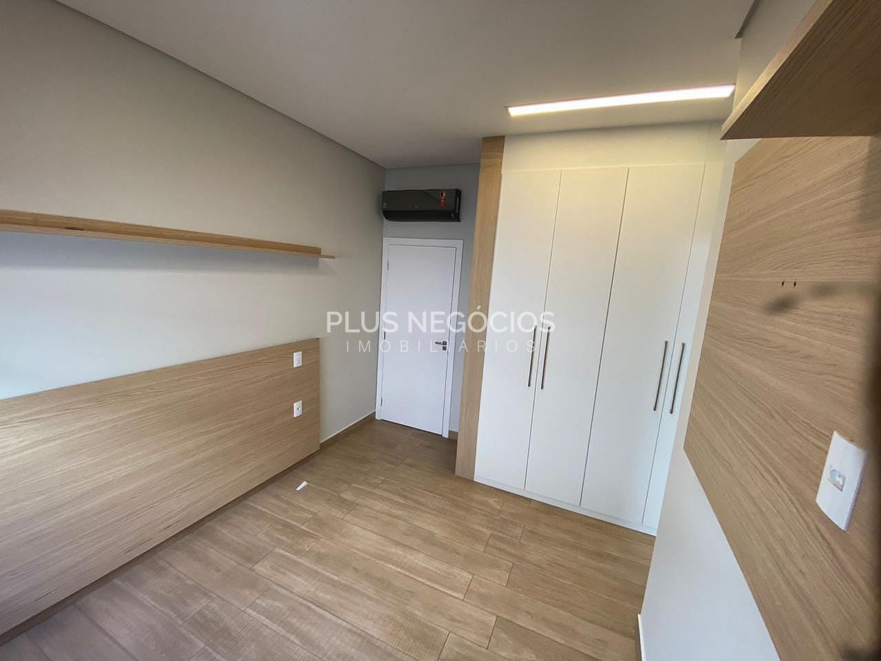 Casa, 4 quartos, 250 m² - Foto 9