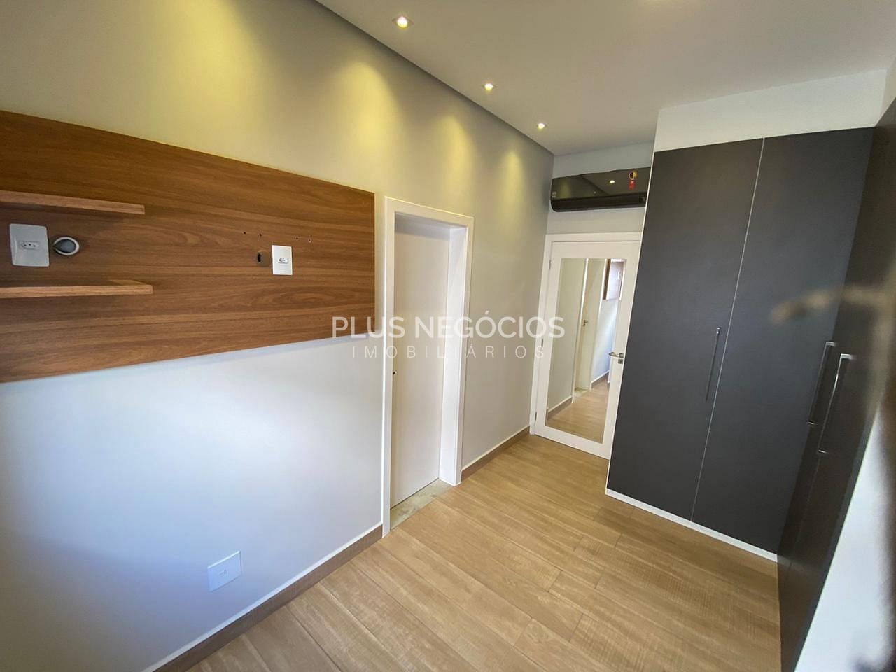 Casa, 4 quartos, 250 m² - Foto 12